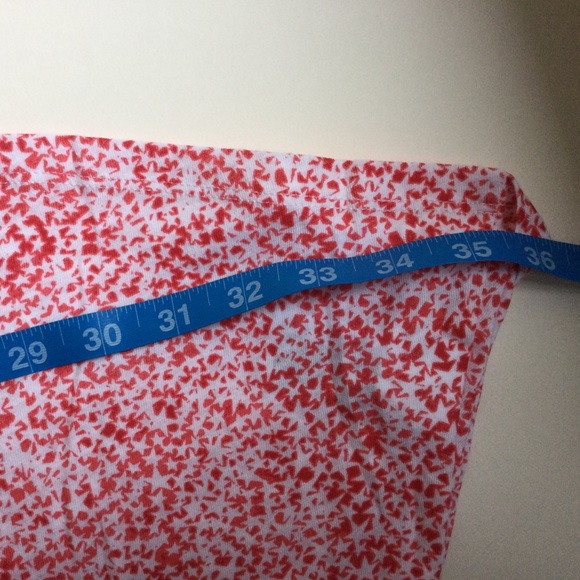 Cute Gap flare top w/ red and white star print XXL - Picture 7 of 10